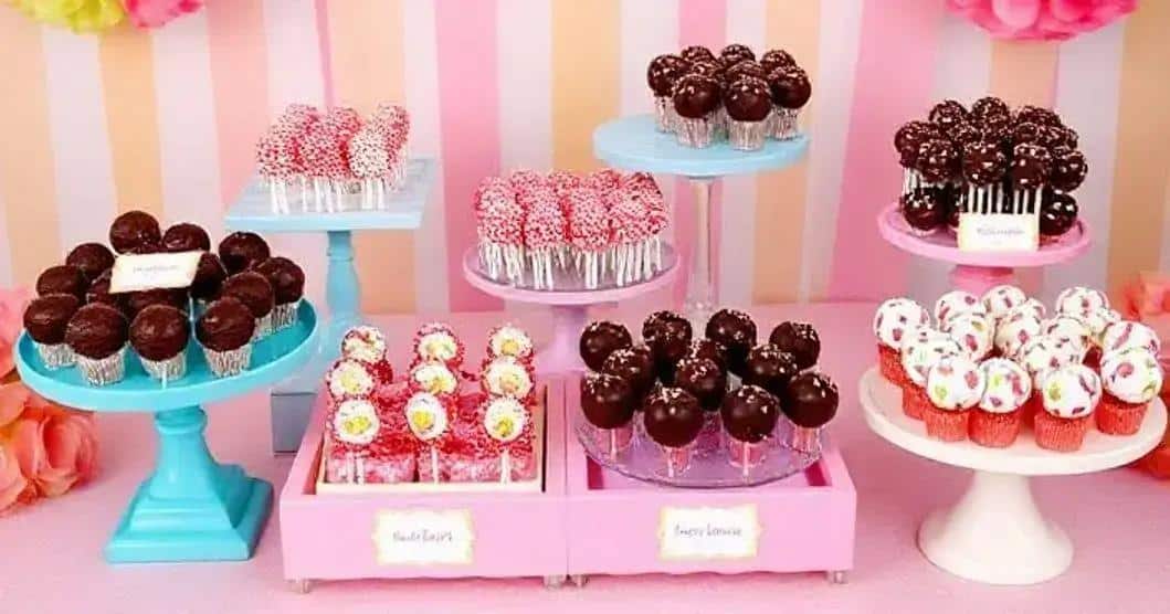 Como Servir Pirulitos de Chocolate em Festas
