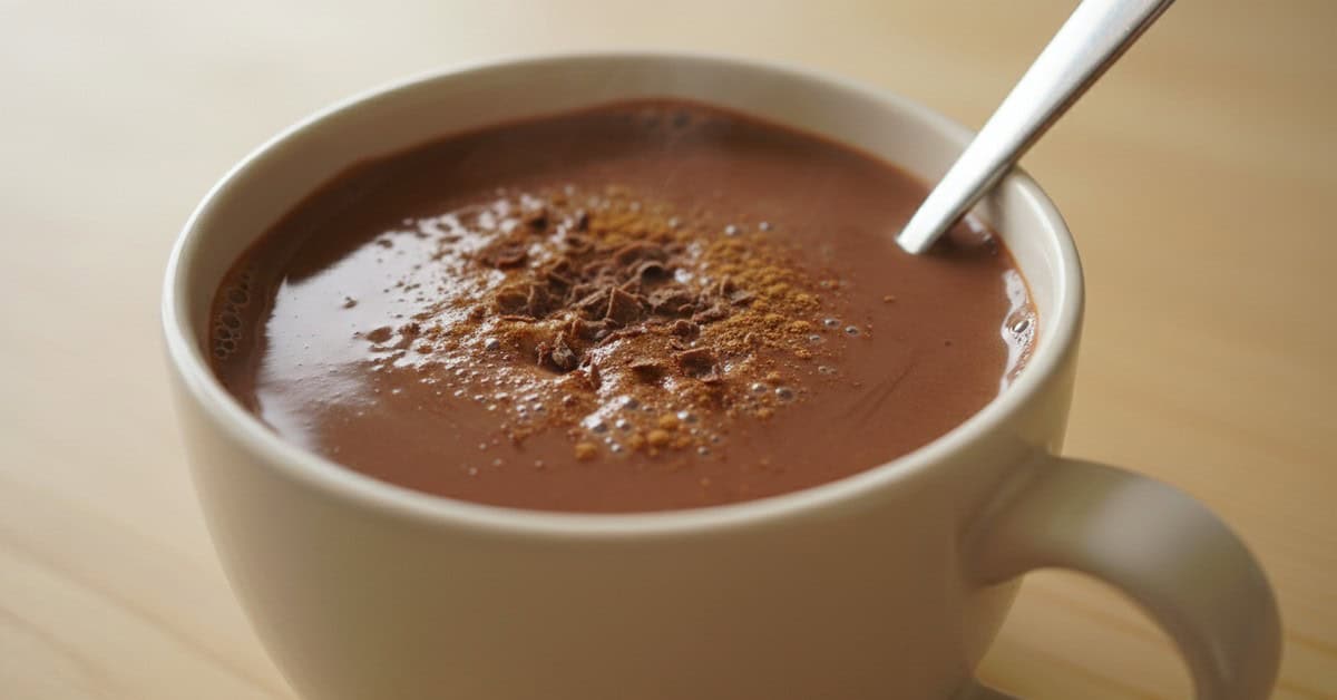 Leia mais sobre o artigo Chocolate Quente Essência Intensa: 70 % Cacau, Zero Culpa