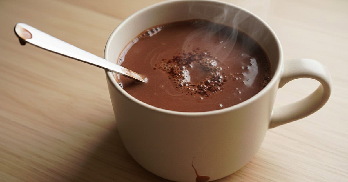 Leia mais sobre o artigo Chocolate Quente Maré Doce: Flor de Sal & Intensidade