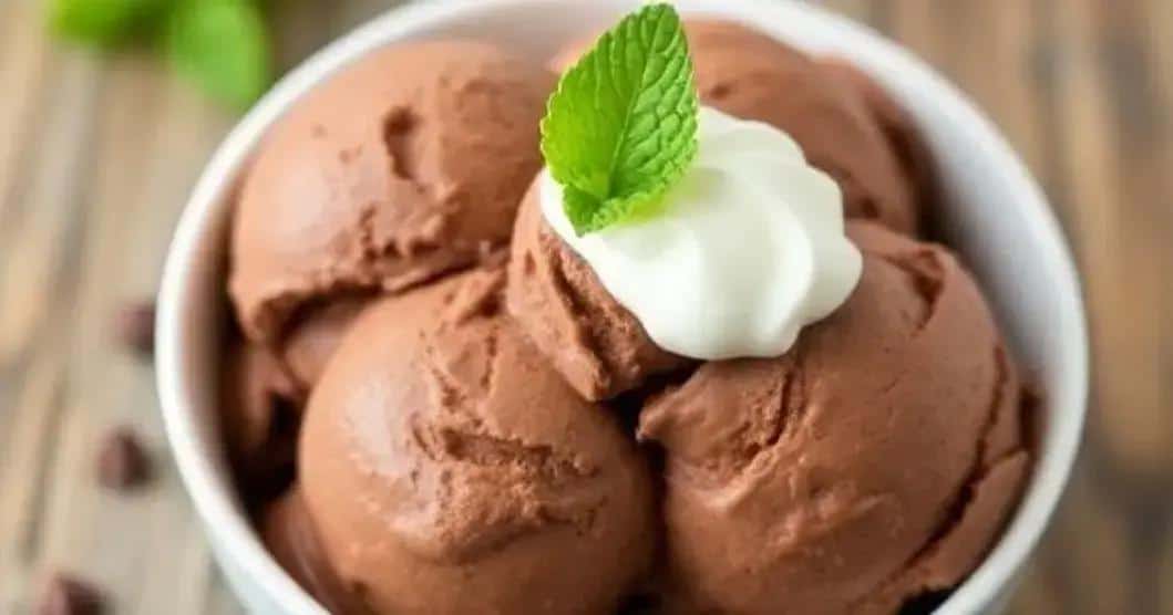 Chocolate Gelado Nuvem Keto: Cremoso sem Carboidratos 4 Chocolate Gelado Nuvem Keto: Cremoso sem Carboidratos